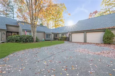438 Heritage Hills Dr #C, Somers, NY 10589