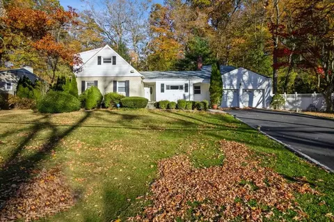 373 Pinebrook Blvd, New Rochelle, NY 10804