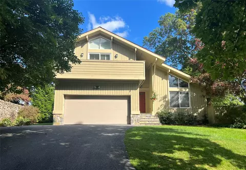 9 Howe St, Lewisboro, NY 10590