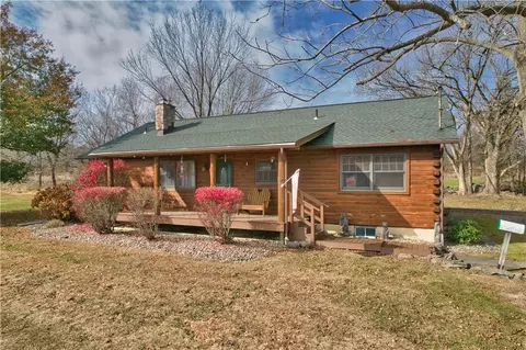 569 Scotchtown Collabar Rd, Wallkill, NY 10941