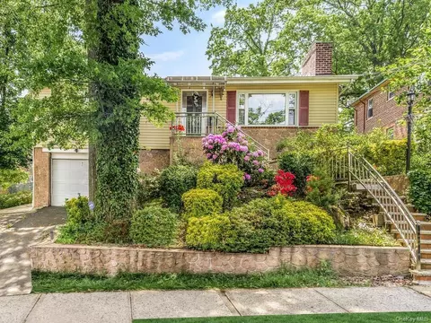 78 Spruce St, Yonkers, NY 10701
