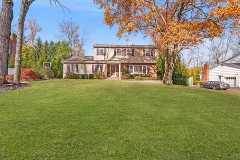 26 London Ter, Clarkstown, NY 10956
