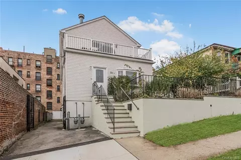 66 Devoe Ave, Yonkers, NY 10705 photo 1