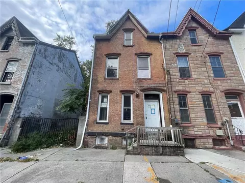 191 Chambers St, Newburgh, NY 12550