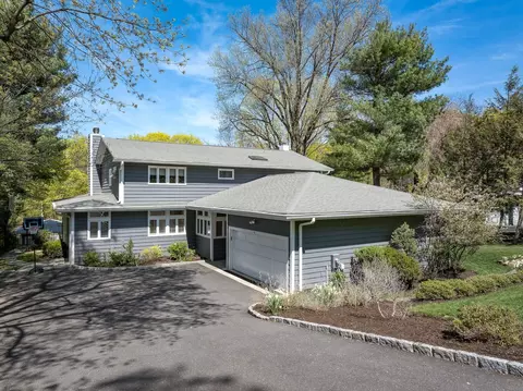107 Judson Ave, Greenburgh, NY 10522