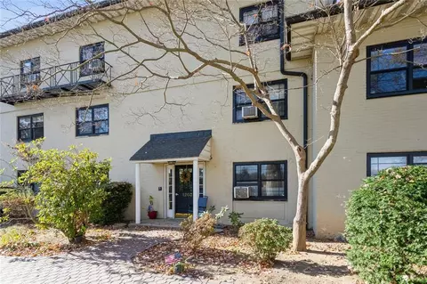 1203 California Rd #B2, Eastchester, NY 10709
