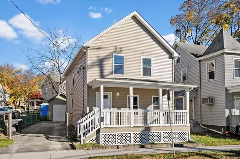 34 Walnut St, Walden, NY 12586