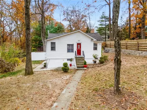 15 Brandeis Ave, Cortlandt, NY 10547