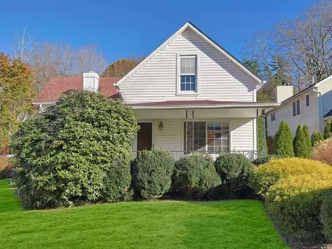 49 Glen Forest St, Mount Pleasant, NY 10594
