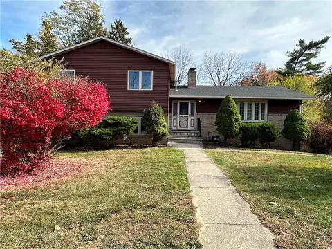63 Cedar Ave, Poughkeepsie, NY 12603