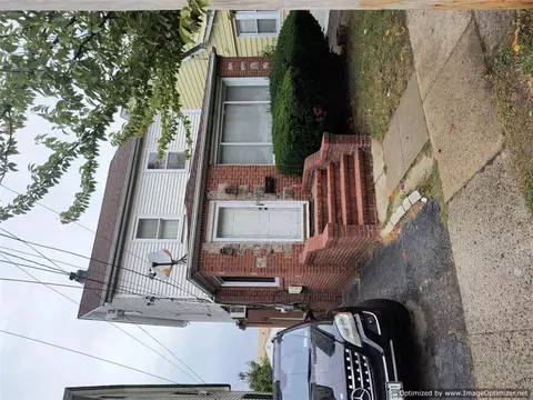 273 Bedford Ave, New Hyde Park, NY 11040