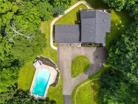 14 Colline Dr, Ramapo, NY 10901