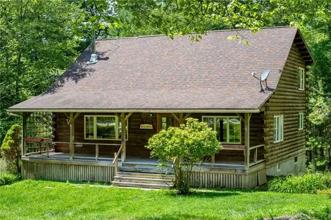 41 Hartwood Club Rd, Deerpark, NY 12780