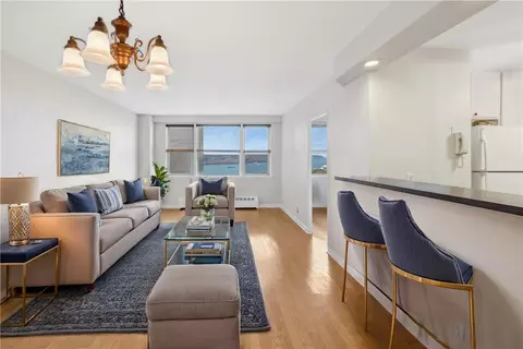 5900 Arlington Ave #16X, New York, NY 10471