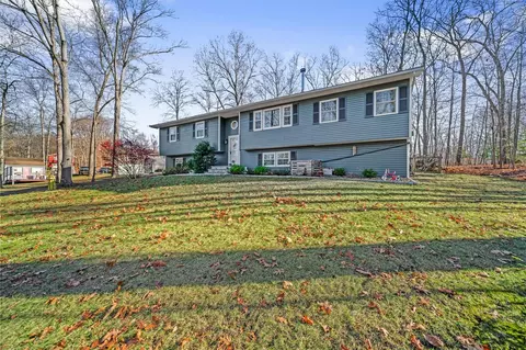 324 Chestnut Ave, New Windsor, NY 12553