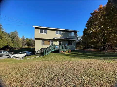 24 Distillery Rd, Warwick, NY 10990