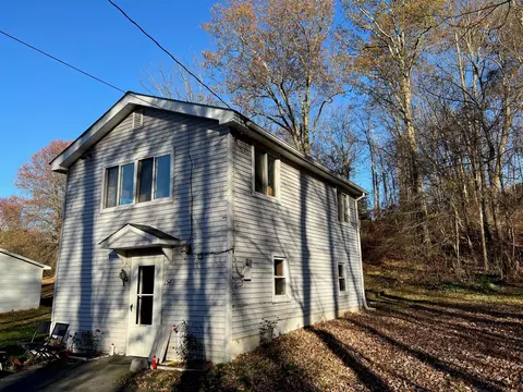 154 N Drury Ln, Newburgh, NY 12550
