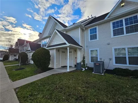 145 Ruth Ct, Middletown, NY 10940