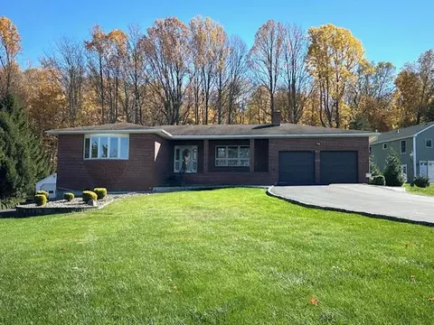 86 Gold, Beekman, NY 12570