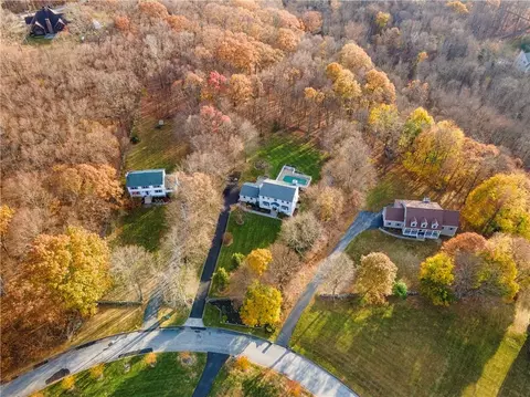 10 Stacey Ln, Carmel Hamlet, NY 10512