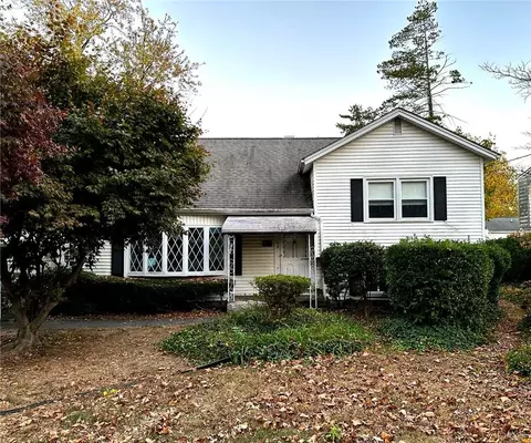 32 Somerset Dr, Yonkers, NY 10710
