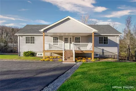 69 Crystal St, Thompson, NY 12701