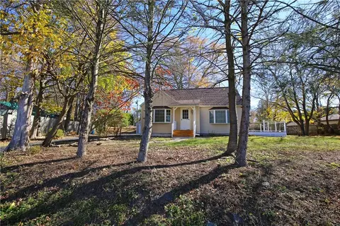 88 Cedar Dr, West Hurley, NY 12491