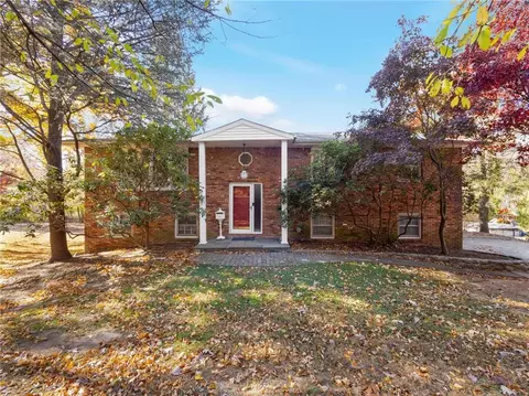 20 River Rd, Ramapo, NY 10901