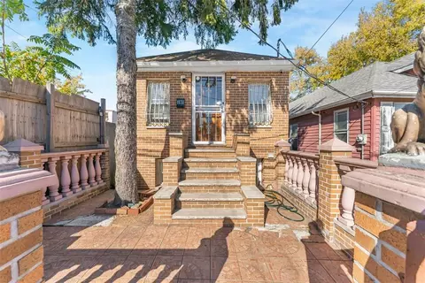 1871 Lacombe Ave, New York, NY 10473