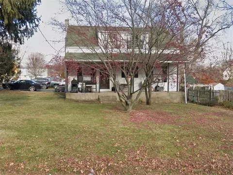 29 Washburns Ln, Stony Point, NY 10980