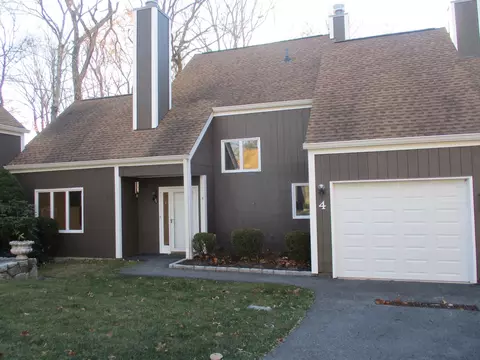 4 Timberland Pass #4, Mount Pleasant, NY 10514