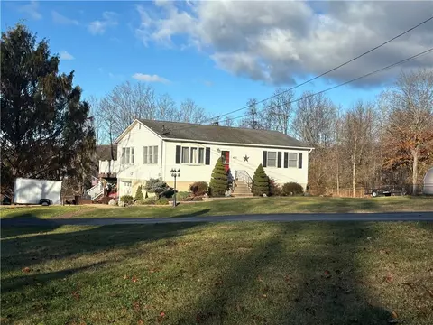 423 Rock Cut Rd, Walden, NY 12586