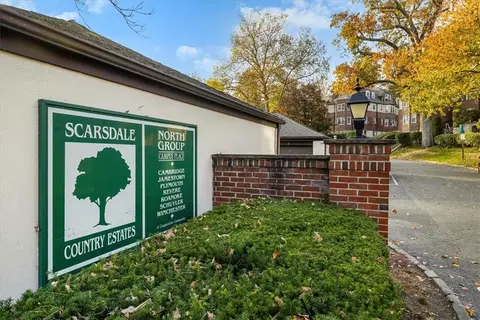 7 Campus Pl #2C, Greenburgh, NY 10583