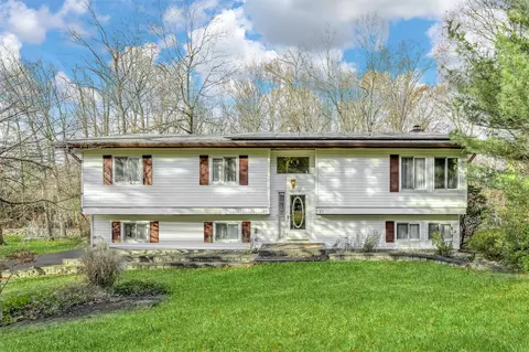 23 Landau Ln, Ramapo, NY 10977