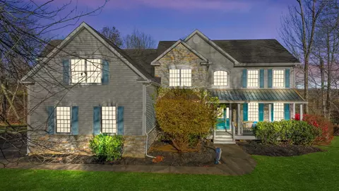 54 Saint Andrews Ln, East Fishkill, NY 12533
