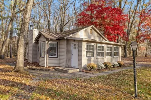 106-108 108 Mcbride St, Napanoch, NY 12458