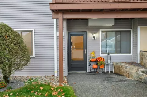 1401 Village Dr, Southeast, NY 10509
