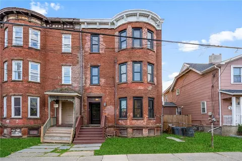 103 Overlook Pl, Newburgh, NY 12550