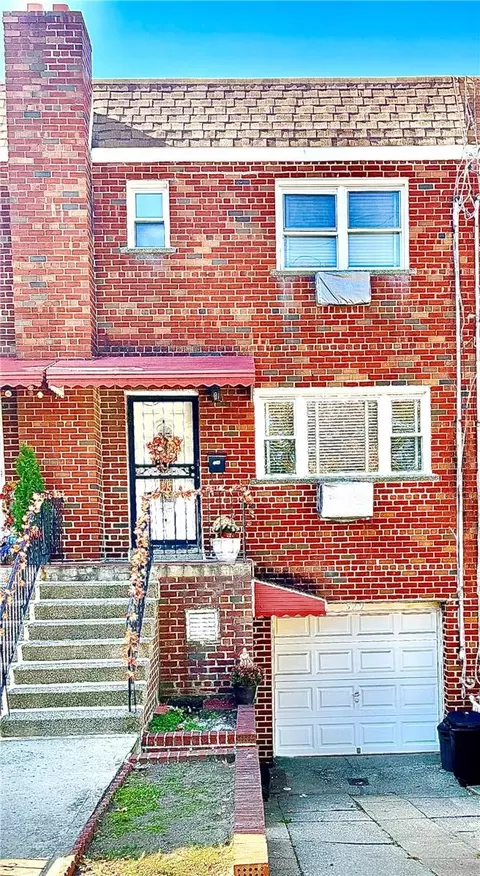 529 Hollywood Ave, New York, NY 10465