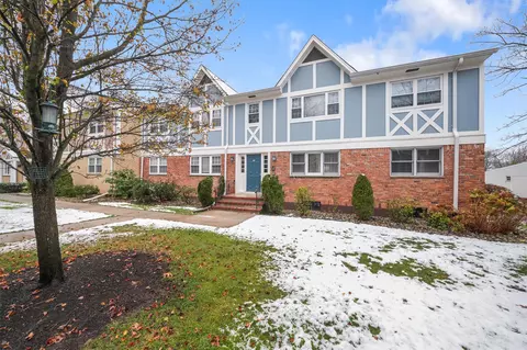 92 Bon Aire Cir, Ramapo, NY 10901