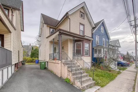122 Cottage St, Middletown, NY 10940