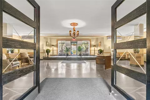 35 Parkview Ave #6I, Bronxville, NY 10708