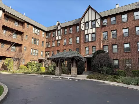 246 Bronxville Rd #J3, Yonkers, NY 10708
