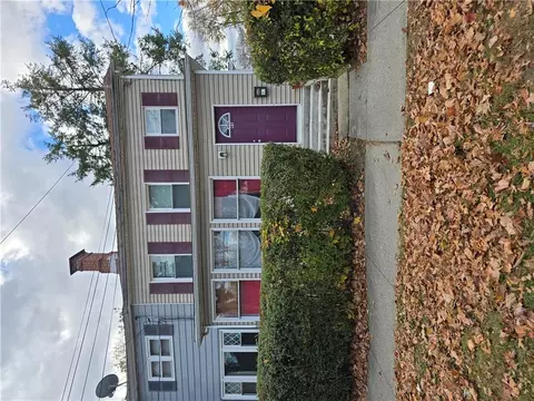 95 S Hamilton St, Poughkeepsie, NY 12601