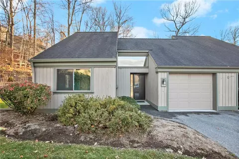 526 Heritage Hills Dr #A, Somers, NY 10589