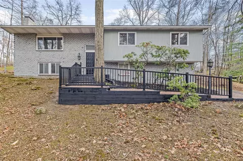 10 Ronnie Ln, Poughkeepsie, NY 12601