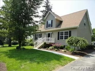 311 Baxtertown Rd, Fishkill, NY 12524 photo 1