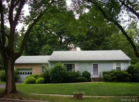 10 Kimball Rd, Poughkeepsie, NY 12601 photo 1