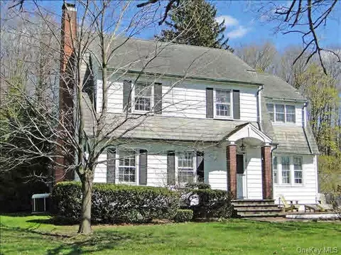 46 Maple Ave, Millbrook, NY 12545 photo 1