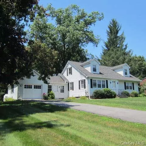 311 Sunset Hill Rd E, Fishkill, NY 12524 photo 1
